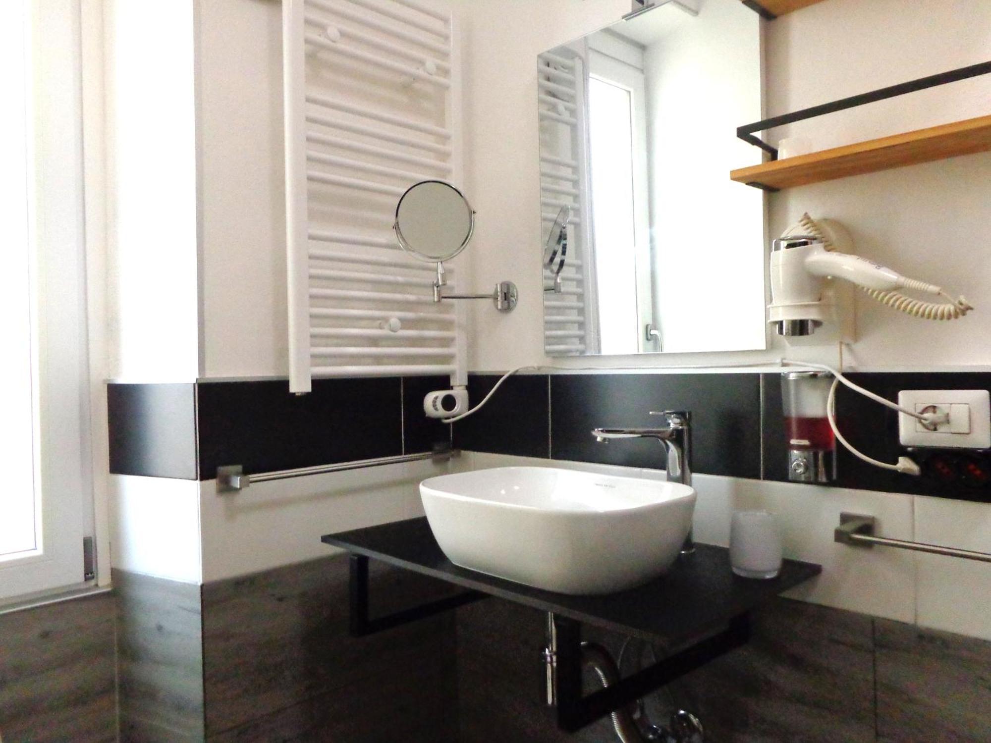 Chloe'S Rooms Cagliari Exteriér fotografie